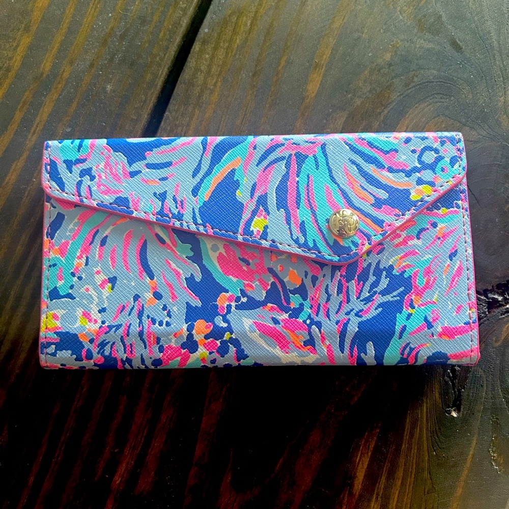 Lilly Pulitzer sunglasses holder